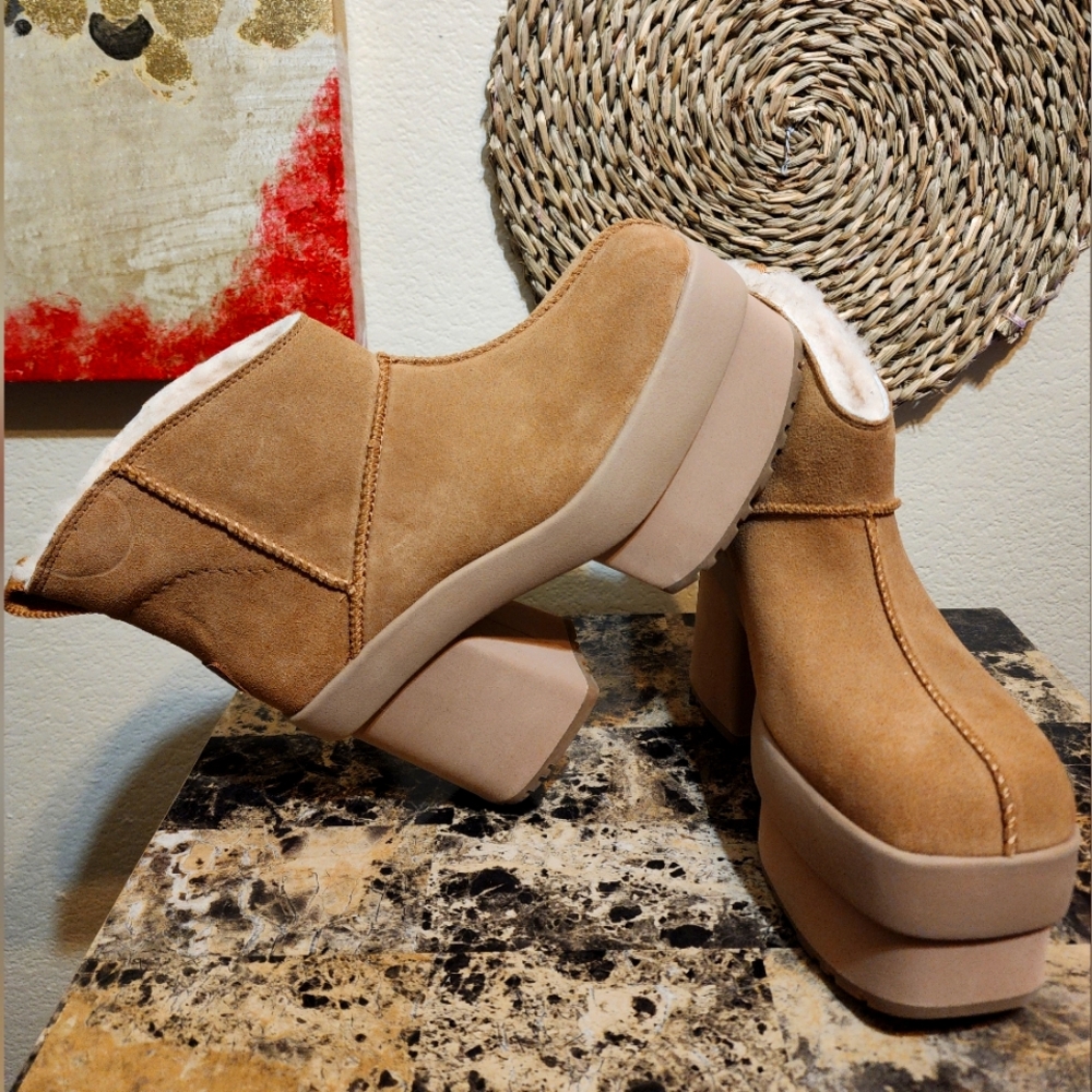 UGG Women's New Heights Platform Mini Boots in Chestnut **WOB**